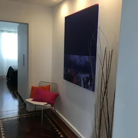 Casa Pedra Do Sal * Estoril